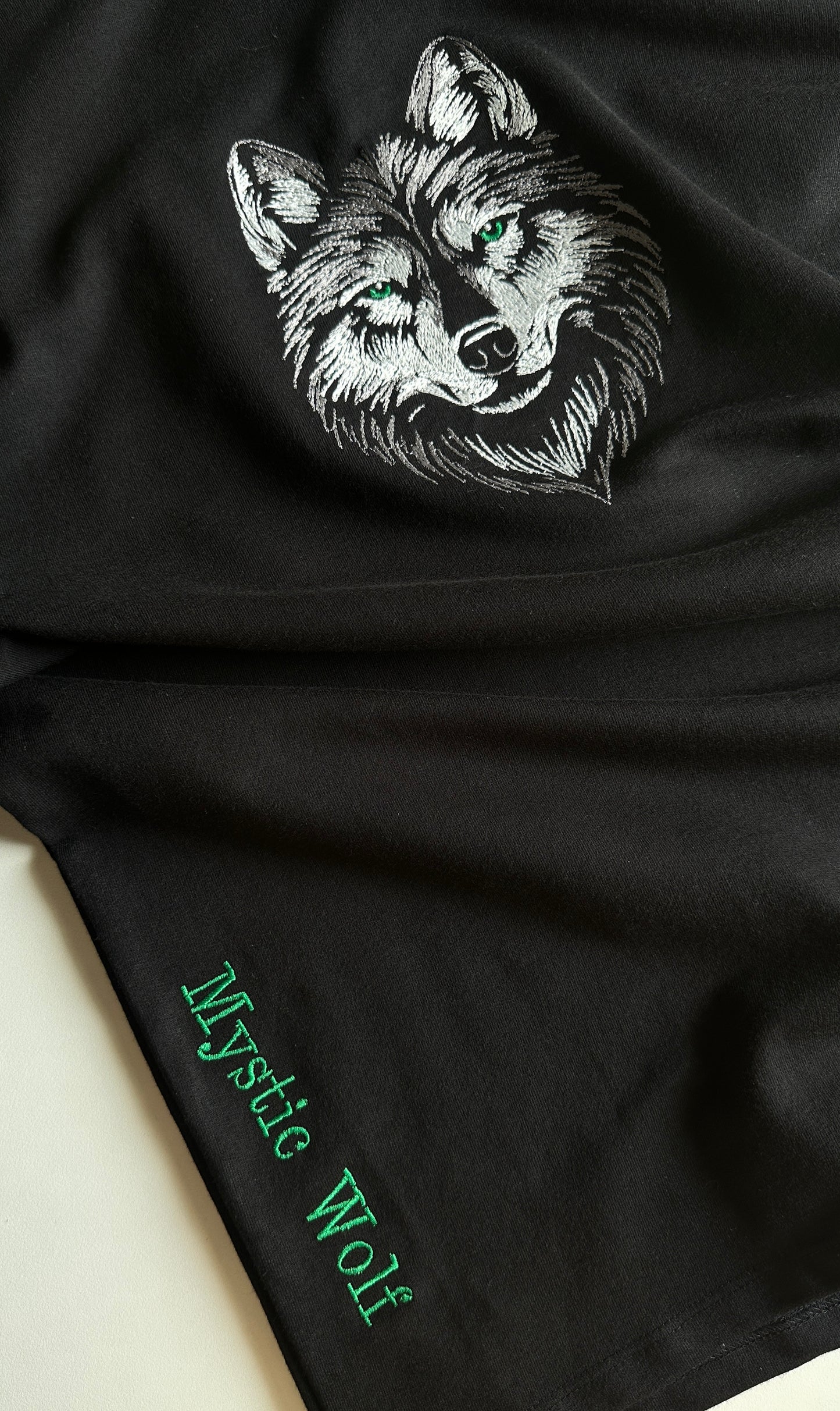 Mystic wolf tee