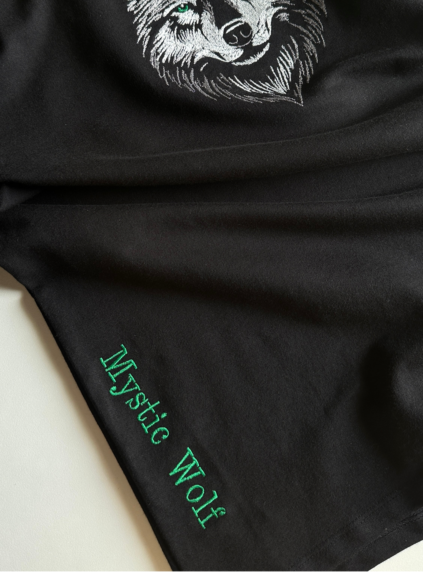 Mystic wolf tee