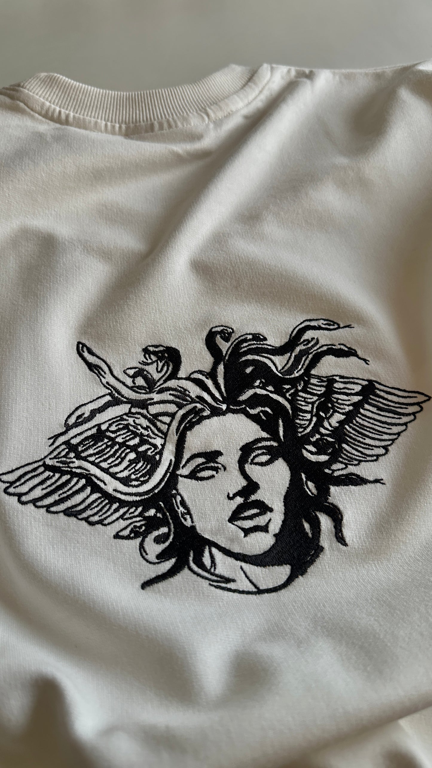 Medusa tee